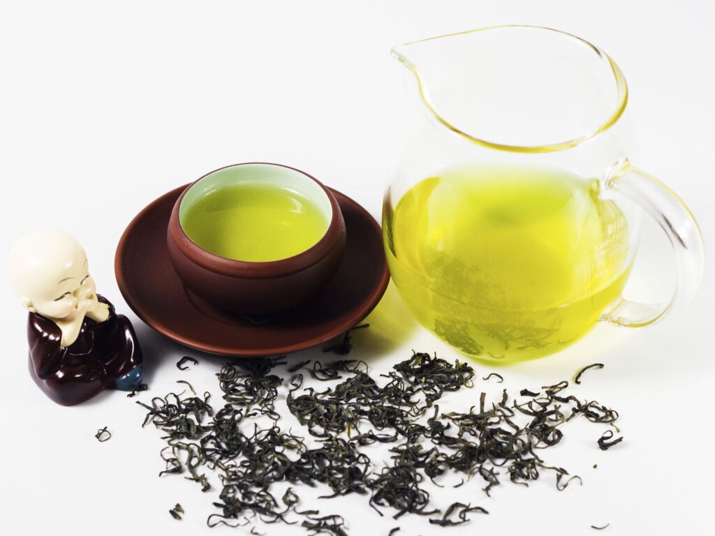 Phân biệt chè Tân Cương tẩm hương - quan sát màu sắc chè