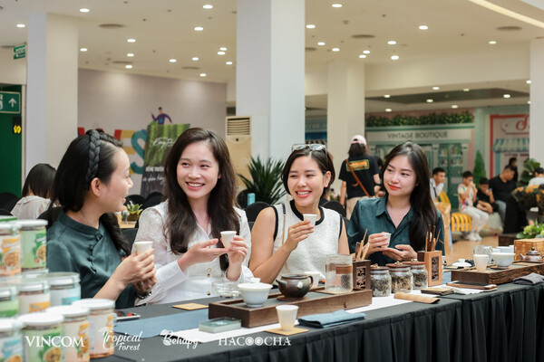 Trà Tân Cương với thế hệ gen Z - văn hóa uống trà